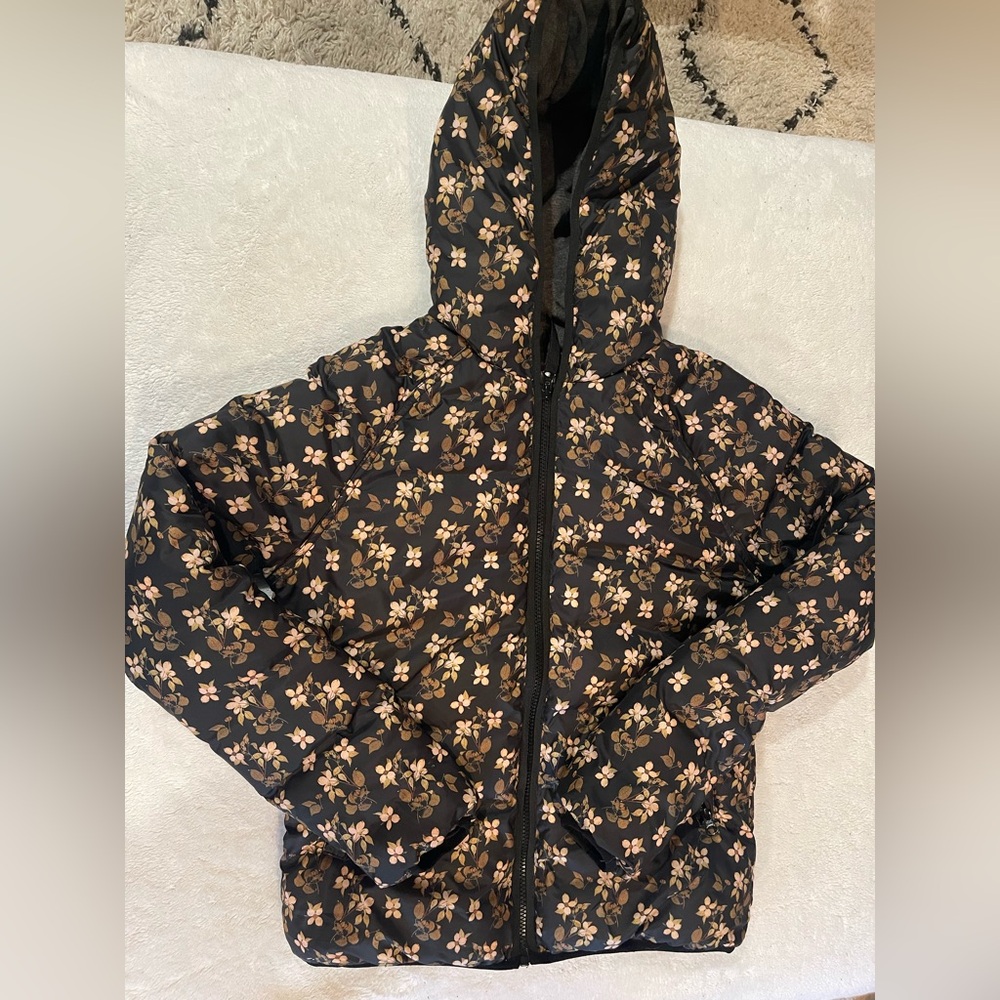 Essentiel Antwerp black, floral puffer with hood